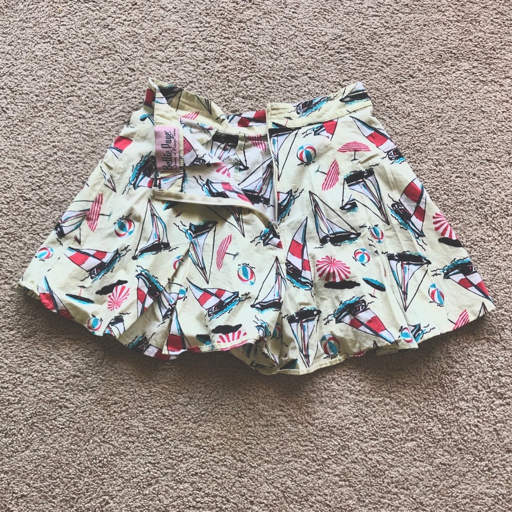 Sailboat skort - Picture 2 of 2